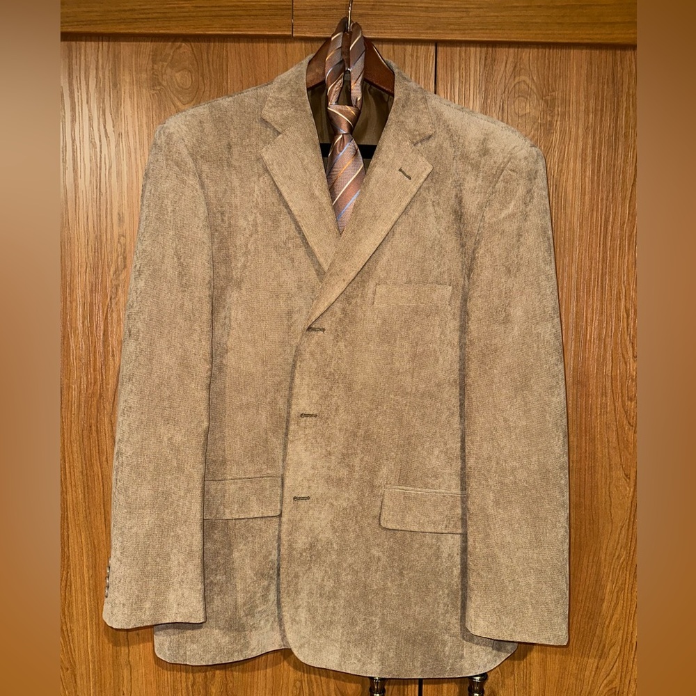 FAZZZISPORT - Men’s Blazer - Size 50R - Ultra Suede - Light Tan Color